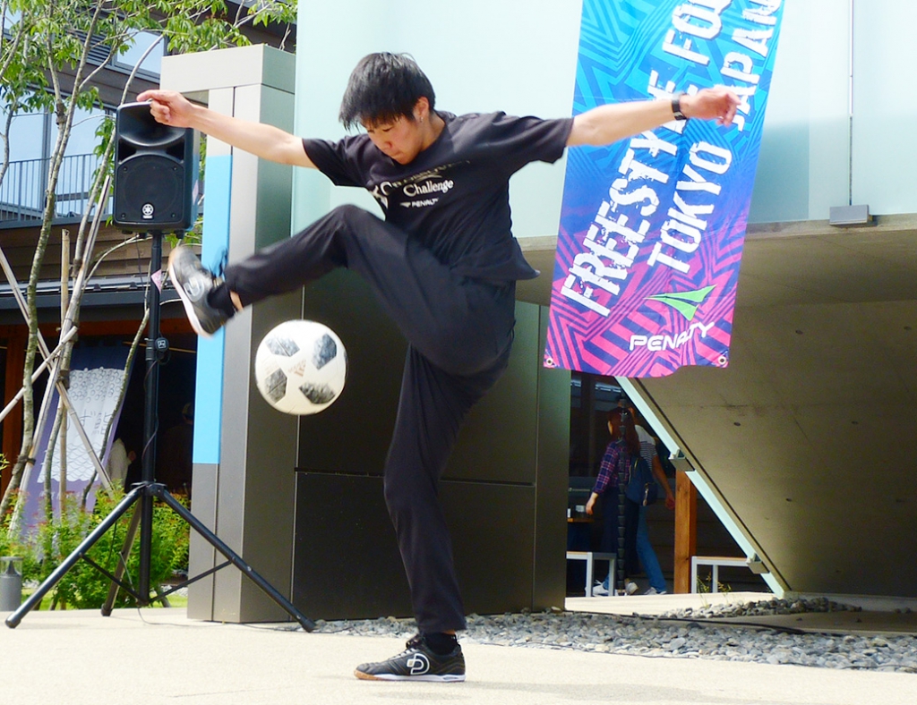 大道芸 Tatsuki フリースタイルフットボール 道の駅 伊豆ゲートウェイ函南